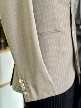 Vest Nâu Tây Kẻ Sọc