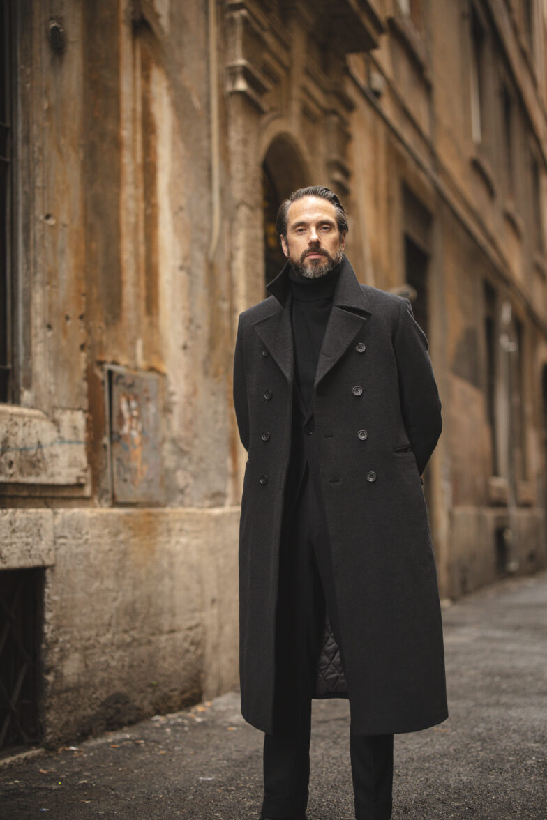 5 Cách Để Mix&Match Bộ Vest Đen Thời Trang.